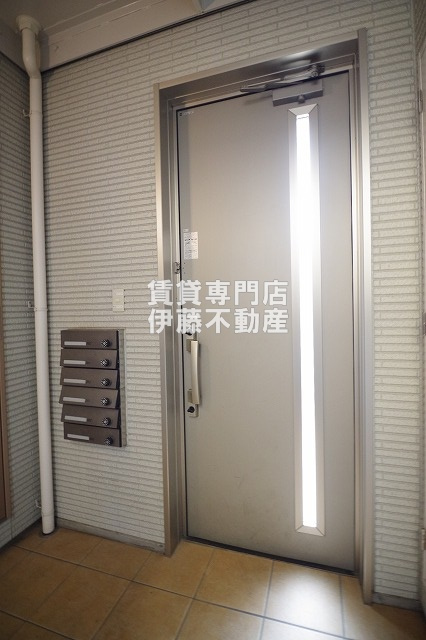 Cherim 庄内通のロビー