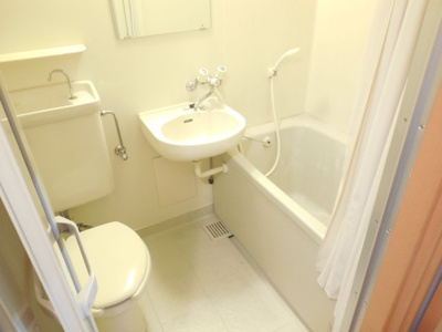 【浴室】 | ヴィガー大濠 | 別号室の写真になります。現況優先。