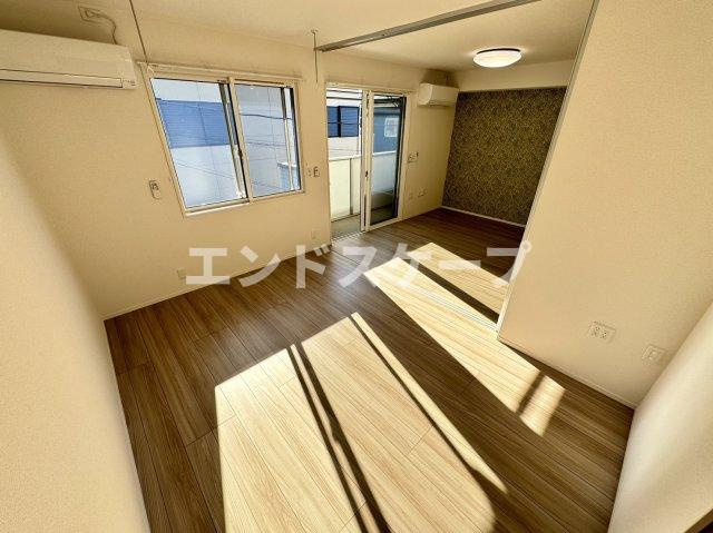 エコンフォート前橋駒形　A棟の居間・リビング|高崎、前橋、伊勢崎エリアのお部屋探しはエンドスケープまで！お客様の理想お聞かせ下さい♪