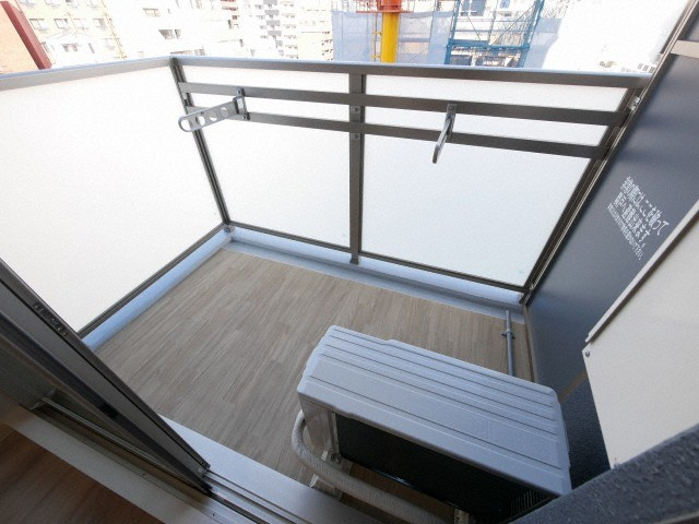 プレサンス堺筋本町ディスティニーのバルコニー