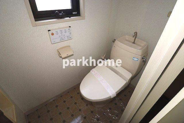 ファミリーメゾン白岩のトイレ|シンプルで使いやすいトイレです
※反転の場合あり