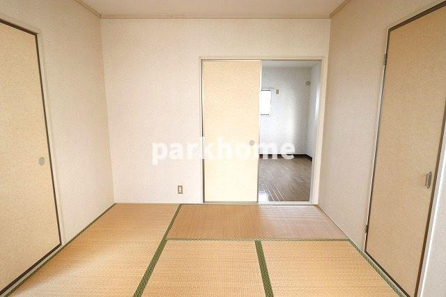 ファミリーメゾン白岩の和室|和室があれば客間としても活用できます
※反転の場合あり