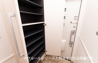 【玄関】 | ファミールヒルズ | 玄関