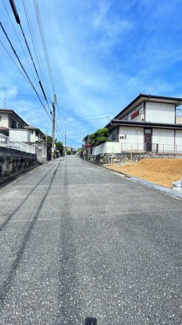【前面道路含む現地写真】