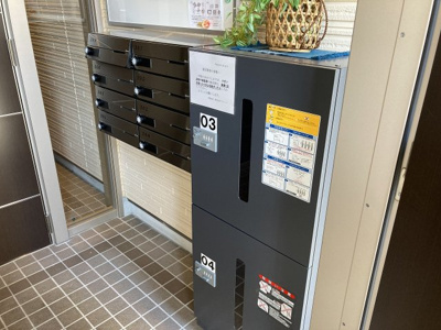 【エントランス】 | ファミーユ桜田西