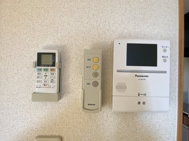 シャルムiのセキュリティ|TVドアホンも付いています
