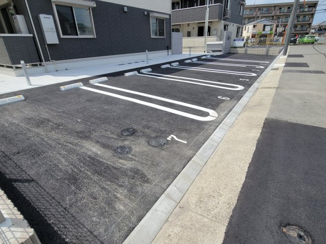 フェリーチェ明石大久保の駐車場