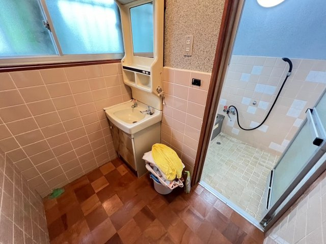 和歌山市和歌浦東3丁目・中古戸建・54525の洗面所