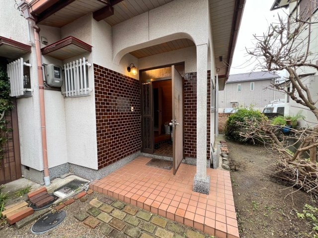 和歌山市和歌浦東3丁目・中古戸建・54525の玄関