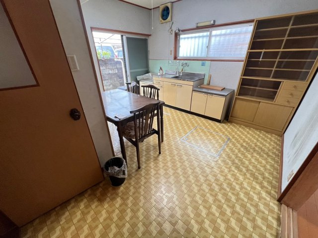 和歌山市和歌浦東3丁目・中古戸建・54525のキッチン