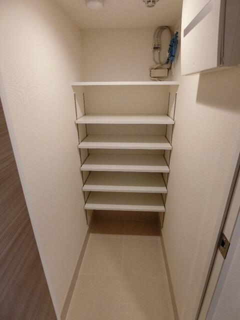 ＫＤＸレジデンス三鷹の収納