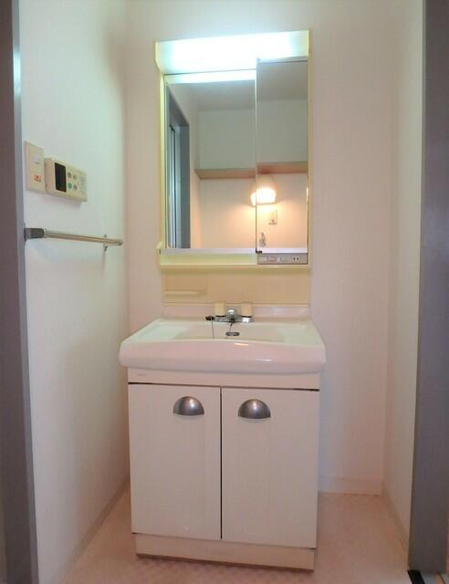 ベル・ネスト武蔵境の洗面所