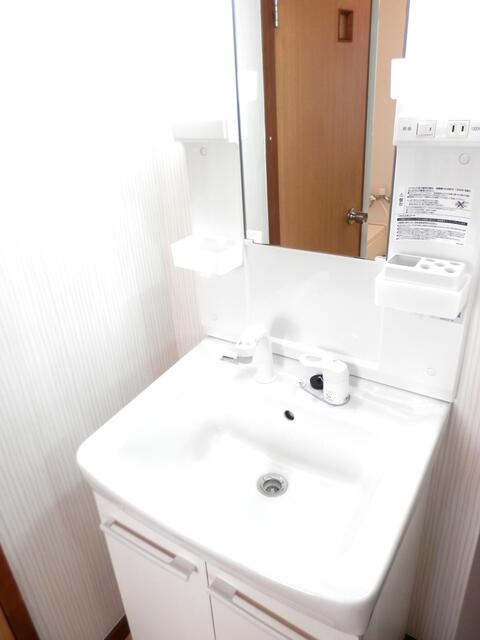 小金井市東町３丁目の賃貸マンションの洗面所