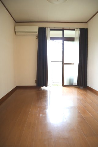 マイハイツBの洋室