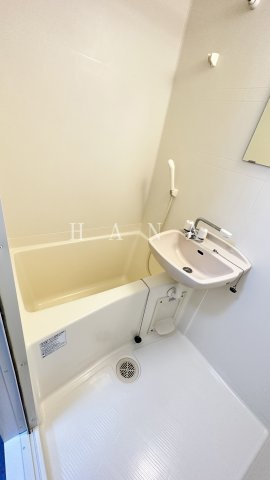 レオパレスＴＡＫＩＹＡＭＡの浴室
