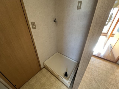 【洗面所】 | ファミリータウンD