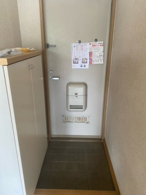 【玄関】 | ファミリータウンD