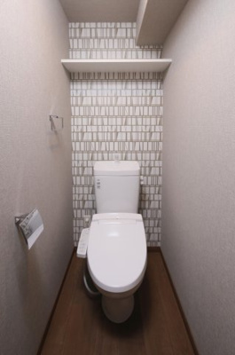 【トイレ】 | zip kenchomae | 別号室の写真になります。現況優先。