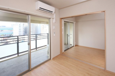 【バルコニー】 | zip kenchomae | 別号室の写真になります。現況優先。
