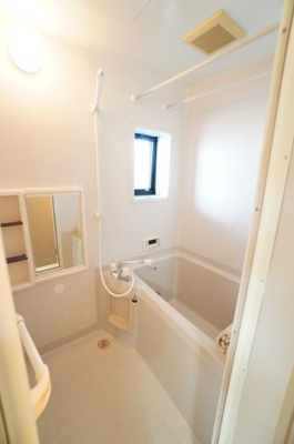 【浴室】 | ルーブルハウスB