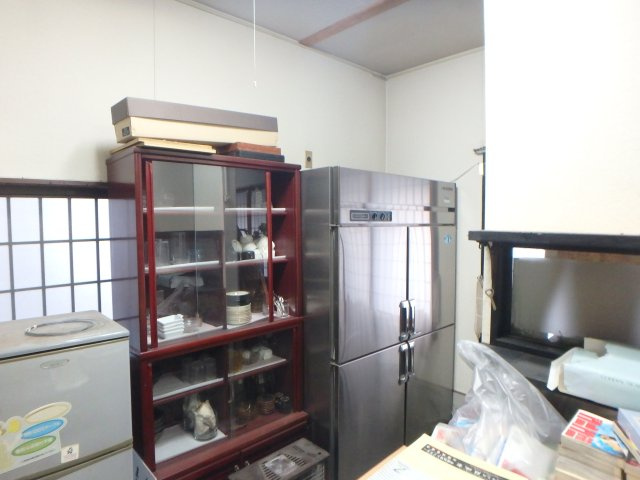 澤部テナント　1Fのキッチン|コンパクトなキッチンで掃除もラクラク　1F
