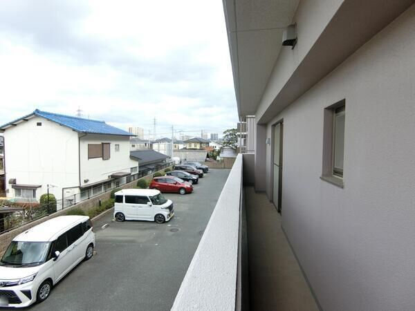 ファーネスト前原の展望