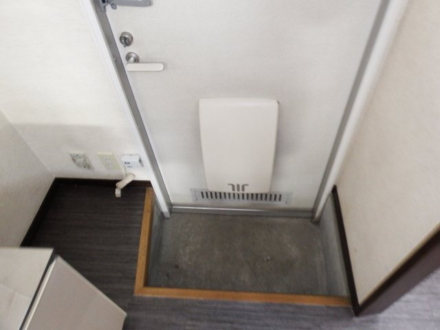 ラプラスジュネスの玄関