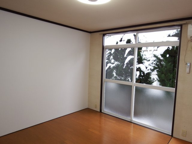 ラプラスジュネスの洋室