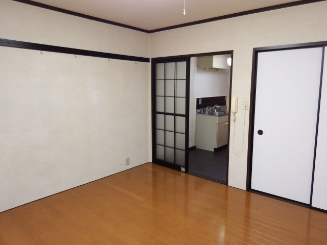 ラプラスジュネスの洋室