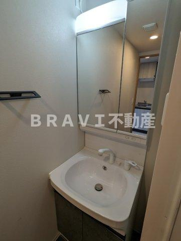 リンクス大阪城EASTレジデンス BRAVI不動産の独立洗面台