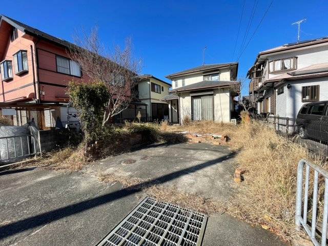 野洲市西河原　中古戸建ての駐車場