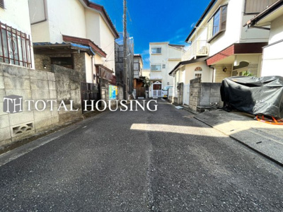 【前面道路含む現地写真】 | 国分寺市南町3丁目　新築戸建　全1棟