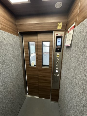 グランドムール上杉のその他共用部分|エレベーター