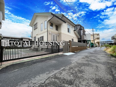 【前面道路含む現地写真】 | 国分寺市西恋ヶ窪2丁目　中古戸建　全1棟