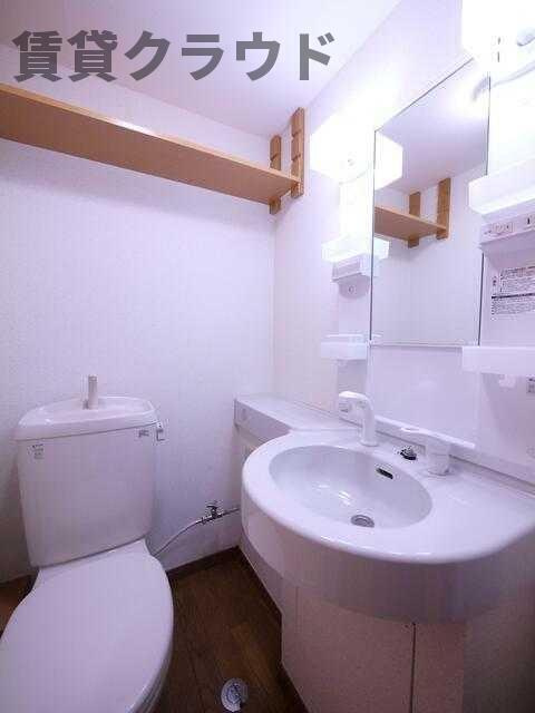 ビラヤワタのトイレ|コンパクトで使いやすいトイレです