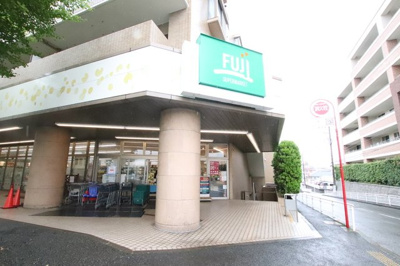 スーパー