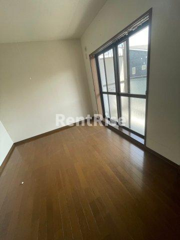 ファティリティ稲沢　(旧菱電アパート)2号棟の居間・リビング