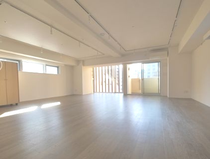 中央区銀座３丁目の賃貸マンション