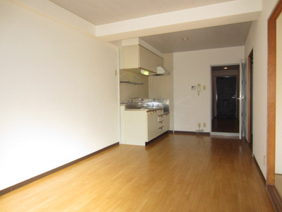 【居間・リビング】 | ヴィラロイヤル二色浜