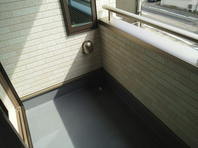 【バルコニー】 | メゾンコメサ