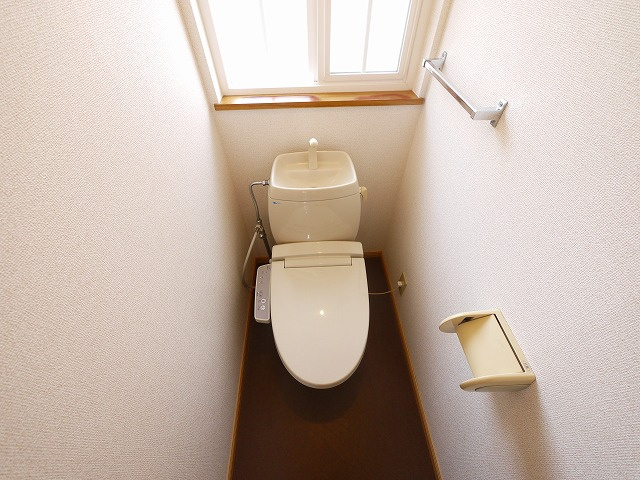サン・イックスのトイレ|落ち着いたトイレです