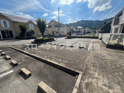 【駐車場】 | オマージュ壱番館