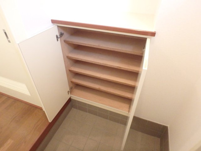 【収納】 | シャトレ甲東園 | 玄関収納です