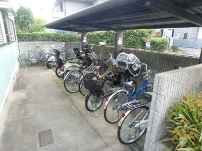 【その他共用部分】 | シャトレ甲東園 | 駐輪場