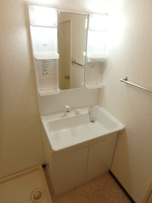 【洗面所】 | シャトレ甲東園 | 洗面所です