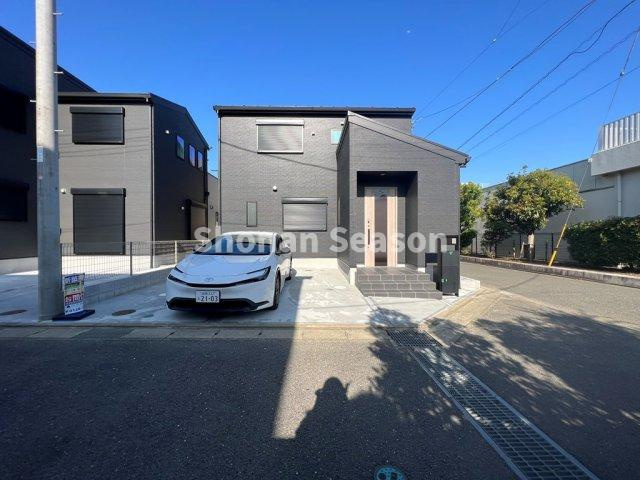 【外観】 | 陽当たり＆通風良好の角地住戸NO.4！のびのび開放的な暮らしをスタートいたしましょう。