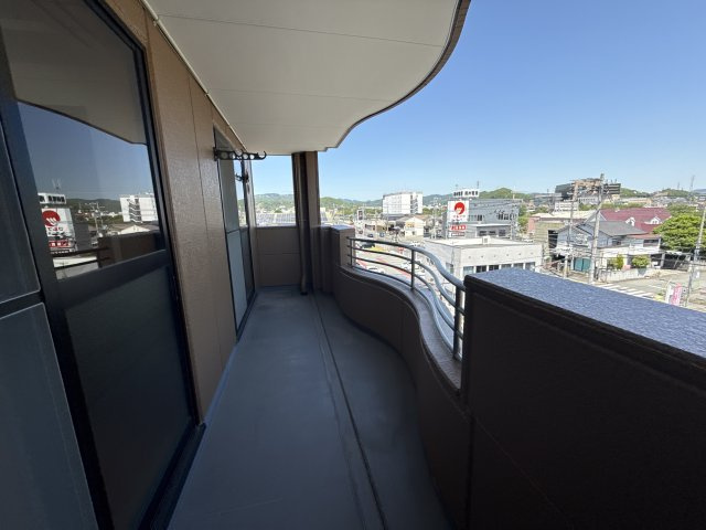 ロイヤルヒルズ青山のバルコニー