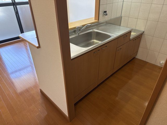 ロイヤルヒルズ青山のキッチン