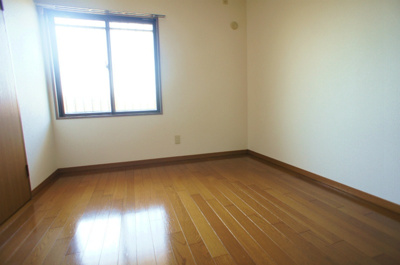 【居間・リビング】 | コーポサンガイア | 使いやすいリビングです