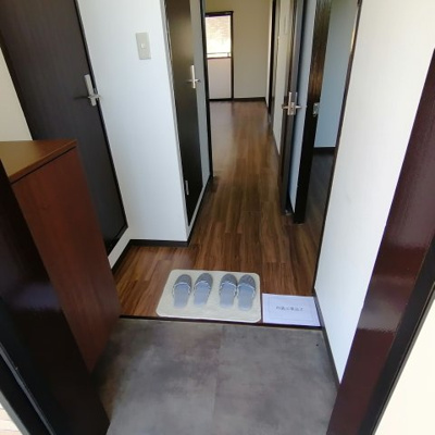 【玄関】 | コーポサンガイア | きれいな玄関です